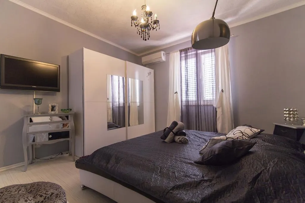 Villa Long Island Luxury Residence, Sali Dugi Otok-Private Parking,Next To Beach